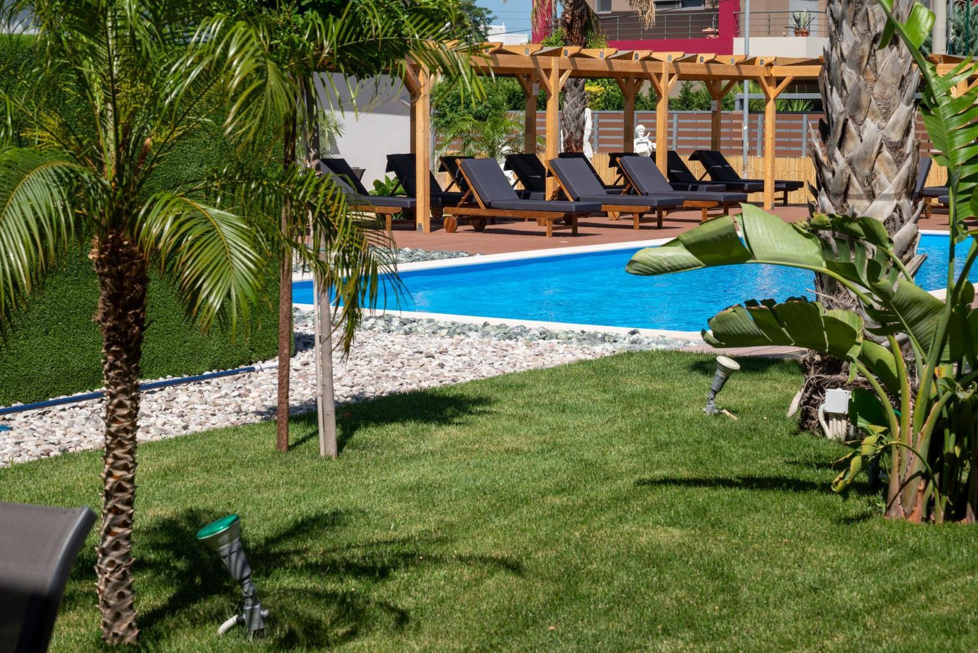 Paradise Apartments Artemida ภายนอก รูปภาพ