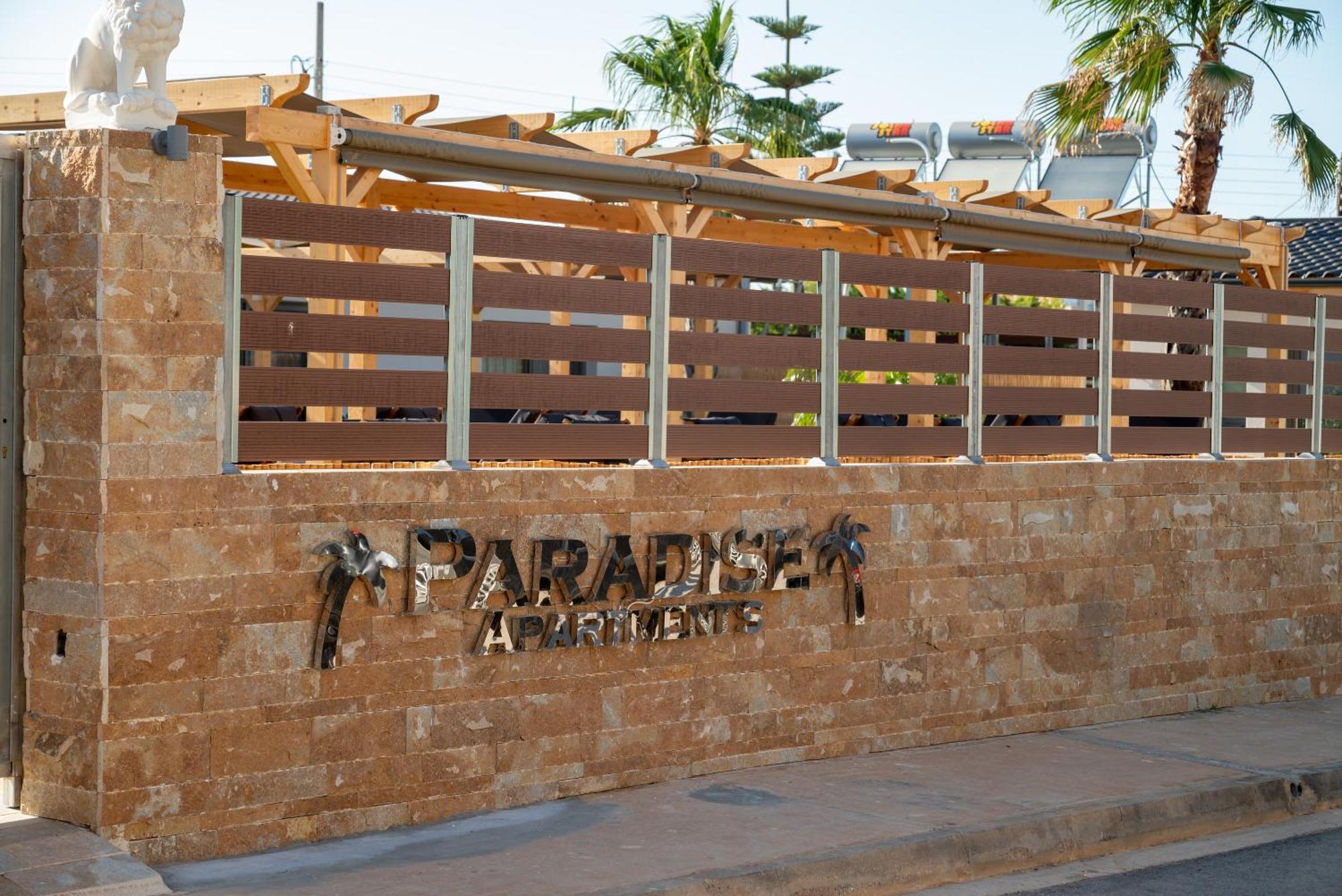 Paradise Apartments Artemida ภายนอก รูปภาพ